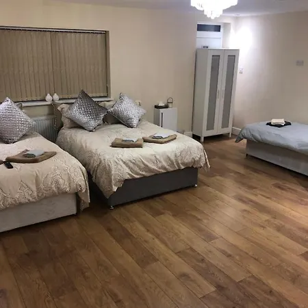 Big Rusholme With Tv And Private Bathroom-parking&wifi Alojamento de Acomodação e Pequeno-almoço