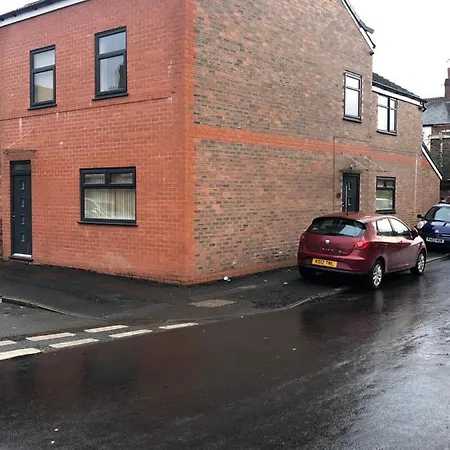 Big Rusholme With Tv And Private Bathroom-parking&wifi Bed & Breakfast *