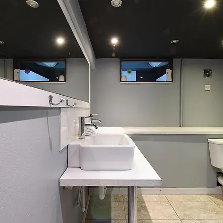 Penthouse Warehouse Slps 18 דירה *