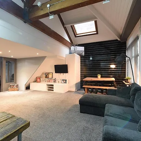 Penthouse Warehouse Slps 18 Apartment Manchester