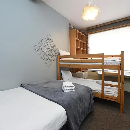 Apartamento Mason Street Sleeps 16 Mánchester