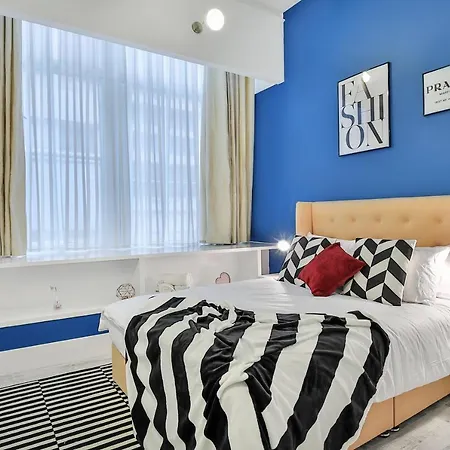 Dreamz - Modern Centre Of Apartment