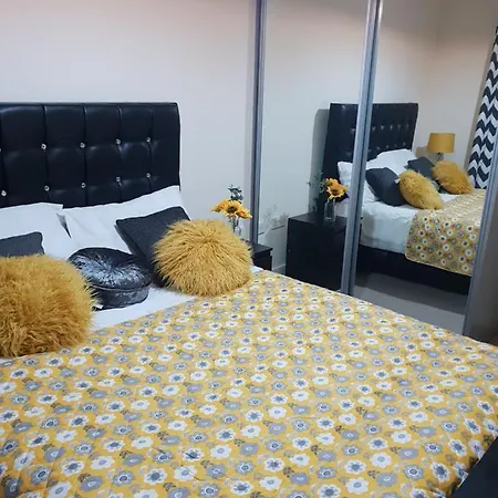Bambz Luxury Aparment *