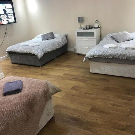 Big Rusholme With Tv And Private Bathroom-parking&wifi Отель типа 