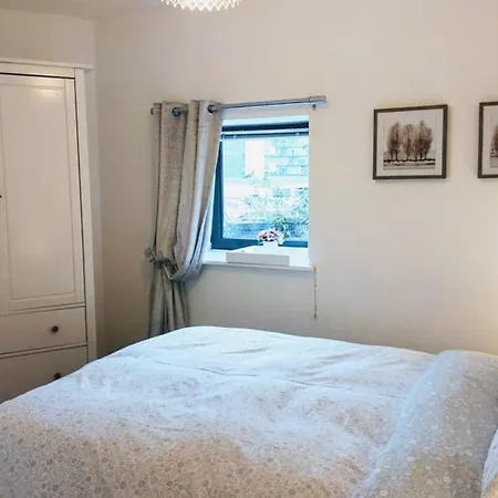 Apartmán Stylish Modern Spacious Very Central 2 Bed 2 Bath *