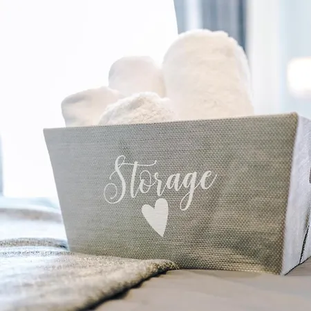 Bright&modern Contractor House By Niji Short * Manchester