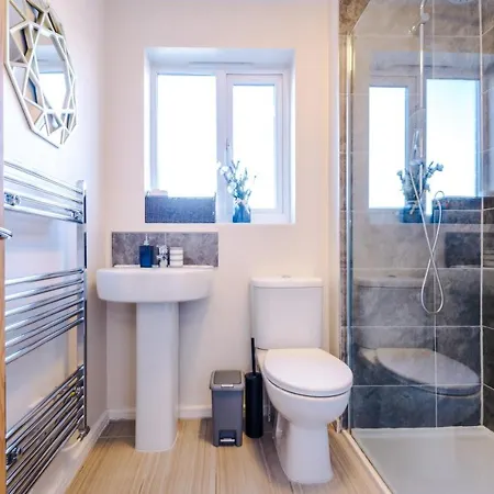 Holiday home Bright&modern Contractor House By Niji Short Manchester