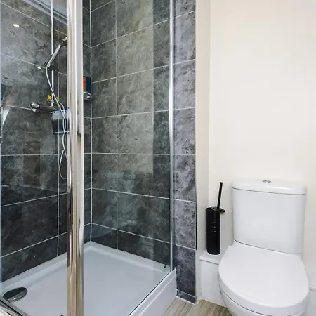 Bright&modern Contractor House By Niji Short Holiday home Manchester