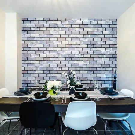 Bright&modern Contractor House By Niji Short Holiday home Manchester