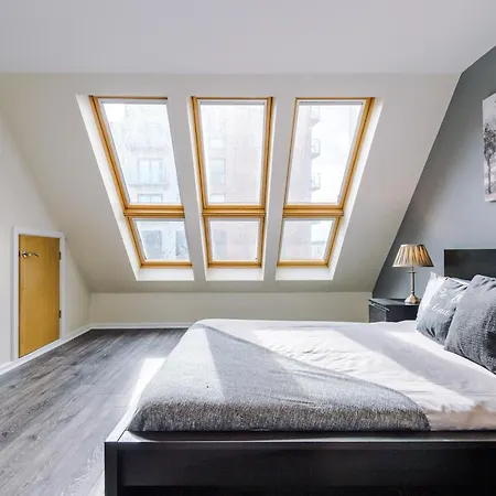 Holiday home Bright&modern Contractor House By Niji Short Manchester