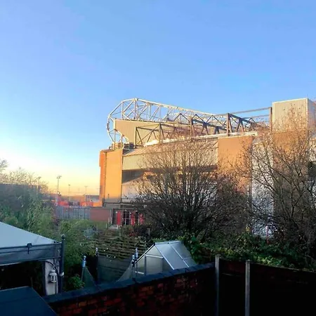 United View! 4/br House, Prime Location, Transport * Manchester