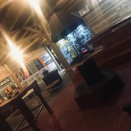 Party Pad Апартаменты