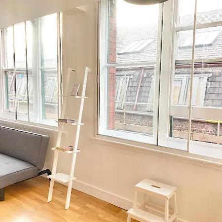 Stylish Loft With Parking - Two Bedroom - City Centre & Northern Quarter מנצ'סטר