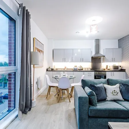 2 Bedroom Hosted By Mcr Dens * Manchester