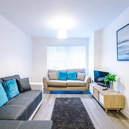 2 Bedroom Hosted By Halo Properties * Manchester