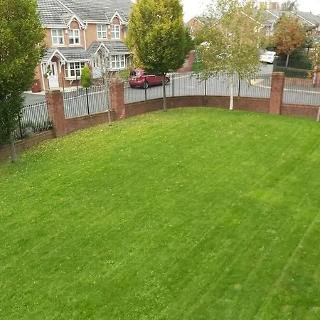 Apartment Nigh To Centre/arena/victoria/secure Parking