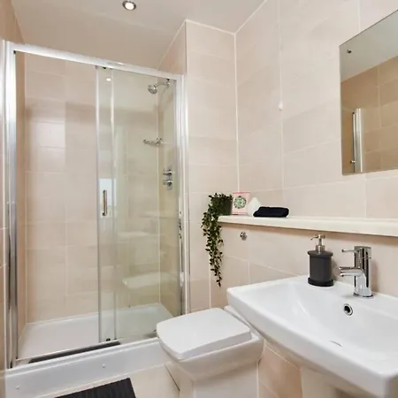 Апартаменты The Exquisite Abode Of - Parking Манчестер