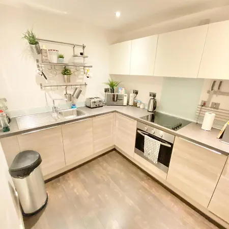 Modern Centre 2-bedroom Manchester