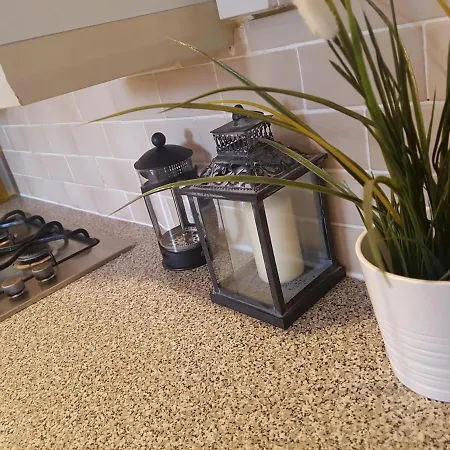 Homestay 8 Formby Road Salford *
