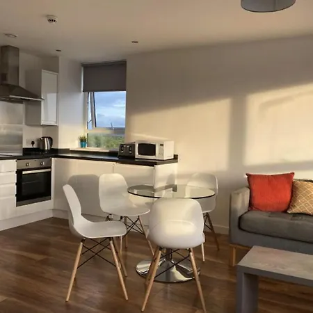 Bright&beautiful 2bed Apt - Free Parking - Sleeps5 * Manchester