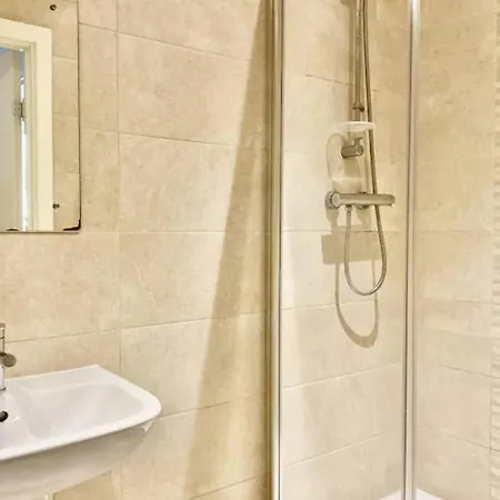 Stunning 2 Bed Apt-amazing Transport Links-sleeps5 * Manchester