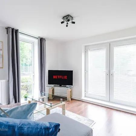 The Ashton - Self Check In Apartment