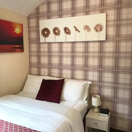 Rosewood Lodgings Special Offer For Student On Long Prázdninový dům Manchester