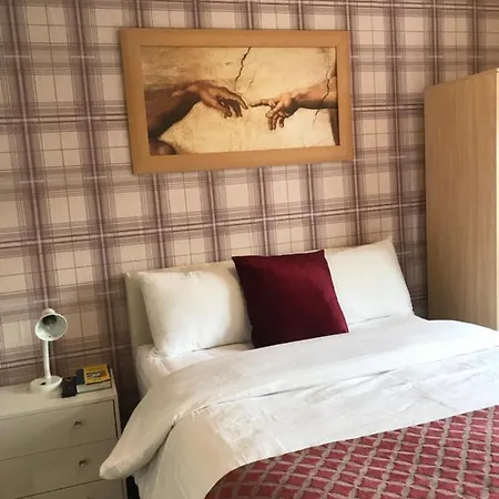 Rosewood Lodgings Special Offer For Student On Long