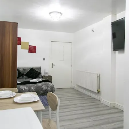 Cheetham Hills Apartment Manchester