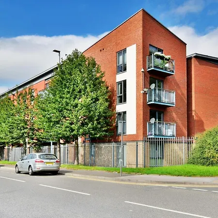 Budget Friendly With Twin Beds & Parking Apartment Manchester
