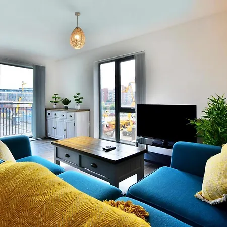 Apartment Budget Friendly With Twin Beds & Parking Manchester