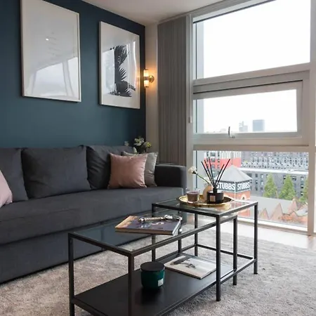 Luxury Penthouse City Centre Apartment *