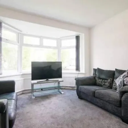 4 Bedroom House Next To City Centre * Manchester