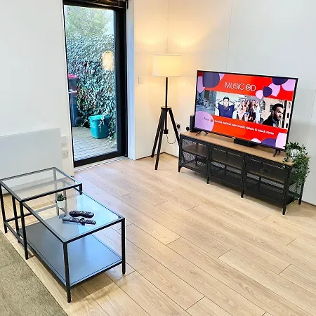 Large Townhouse 5 Beds With Two Parking Spaces - Centre Holiday home Manchester