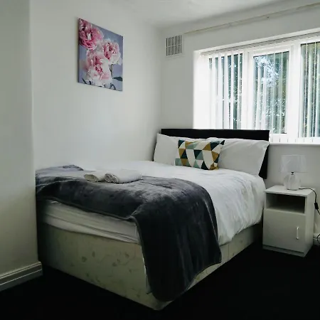 Apartment Reddish Comfort House Manchester