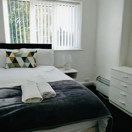 Apartment Reddish Comfort House