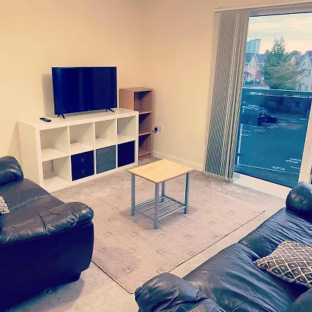 Immaculate 2-bed In Apartmán *