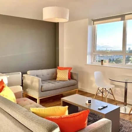 Stunning 2 Bed Apt-amazing Transport Links-sleeps5 Lägenhet Manchester
