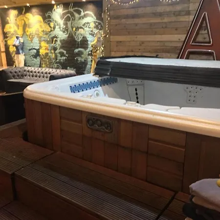 Party Pad Апартаменты Манчестер