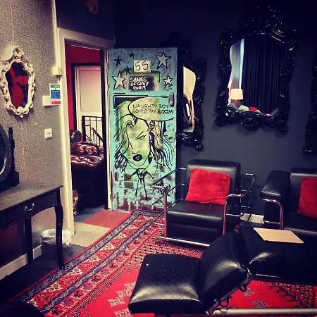 Апартаменты Party Pad