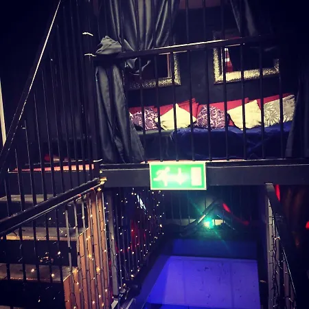 Апартаменты Party Pad