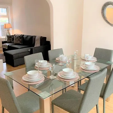 Trafford/manchester Modern 3 Bedroom House Slps 8 Дом отдыха Манчестер