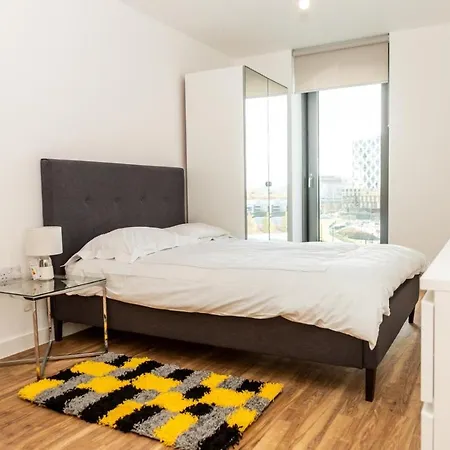 アパート The Exclusive