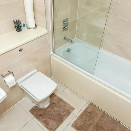 The Exclusive * マンチェスター