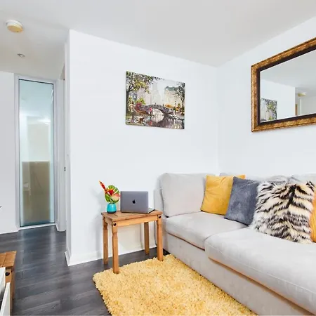Villa Large Abode - Parking - Garden - 4 Bedrooms Manchester