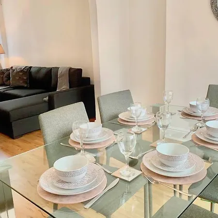 Дом отдыха Trafford/manchester Modern 3 Bedroom House Slps 8 *