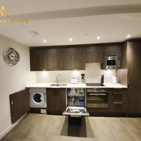 Apartmán Fru Luxury Stays Serviced *simba* - 2 Bedroom Apartment, Sleeps 4. Gated Allocated Parking Manchester