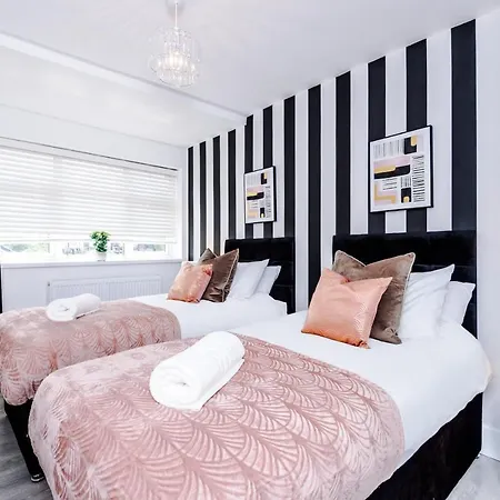 The Boutique Abode - Parking Apartment *