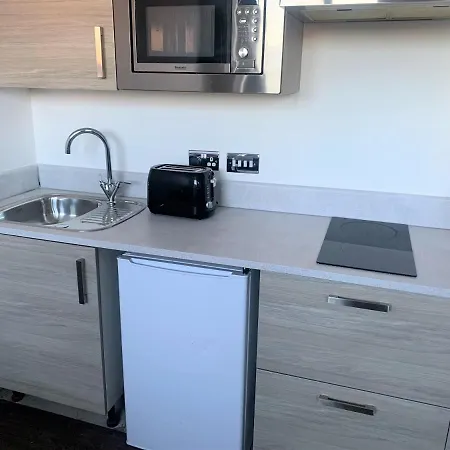 Апартаменты Luxury Central Sleeps 2