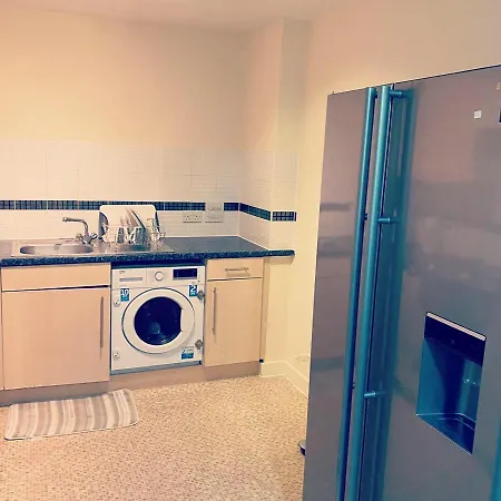 Immaculate 2-bed In Apartmán